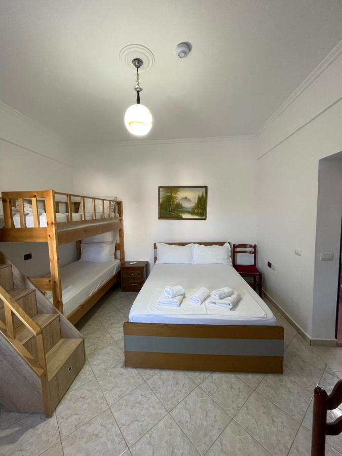 Emerald Inn Εξαμίλιο Δωμάτιο φωτογραφία